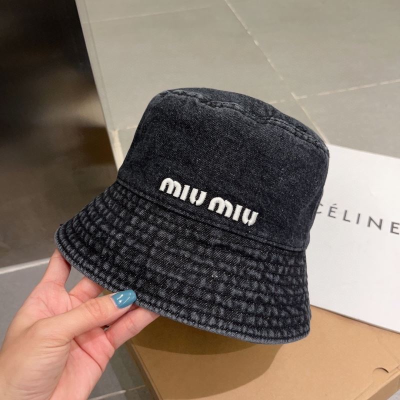 MIUMIU